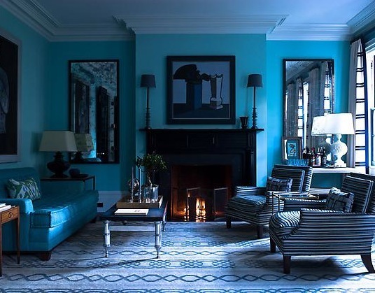 blue-monochromatic-room